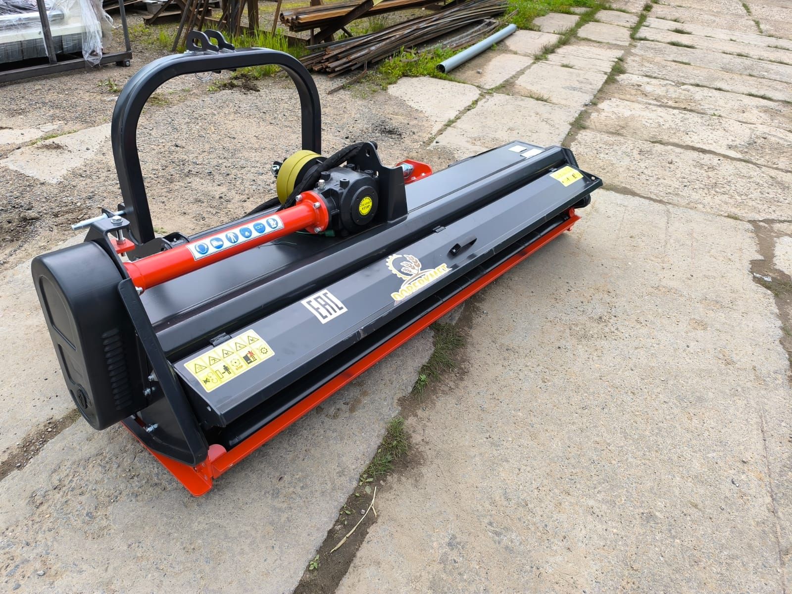 Мульчер измельчитель EFCGHMZ 220 - фото 1