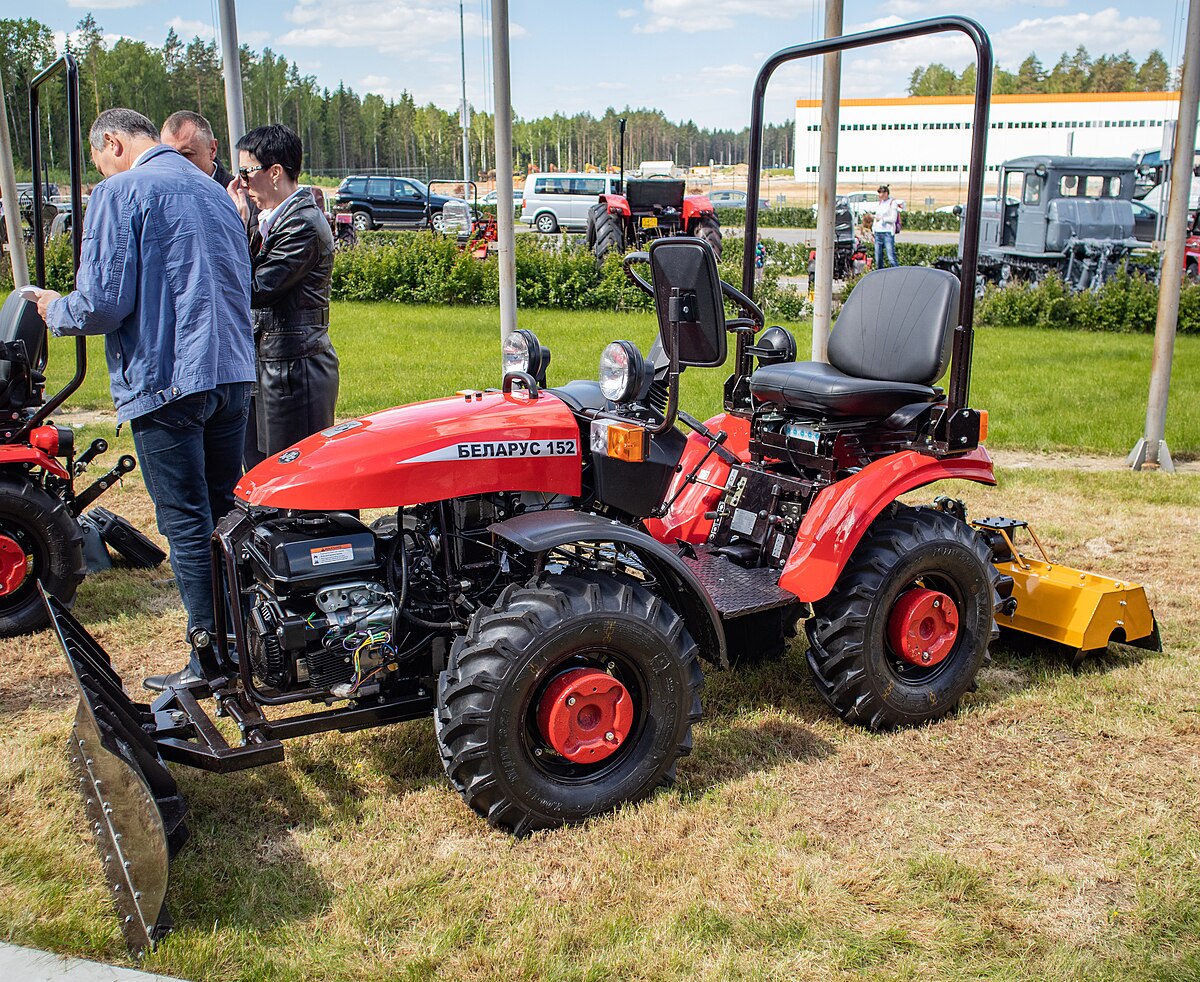 Минитракторы Беларус-152