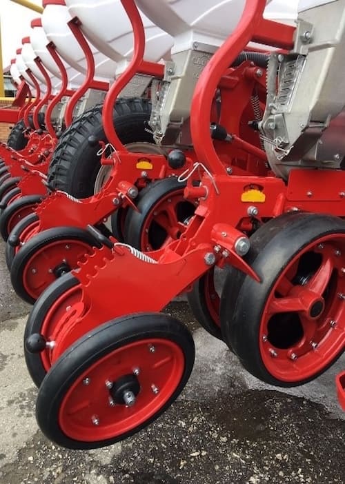 Сеялка пропашная пневматическая, модель C-900-8GF (дисковая) - фото 1