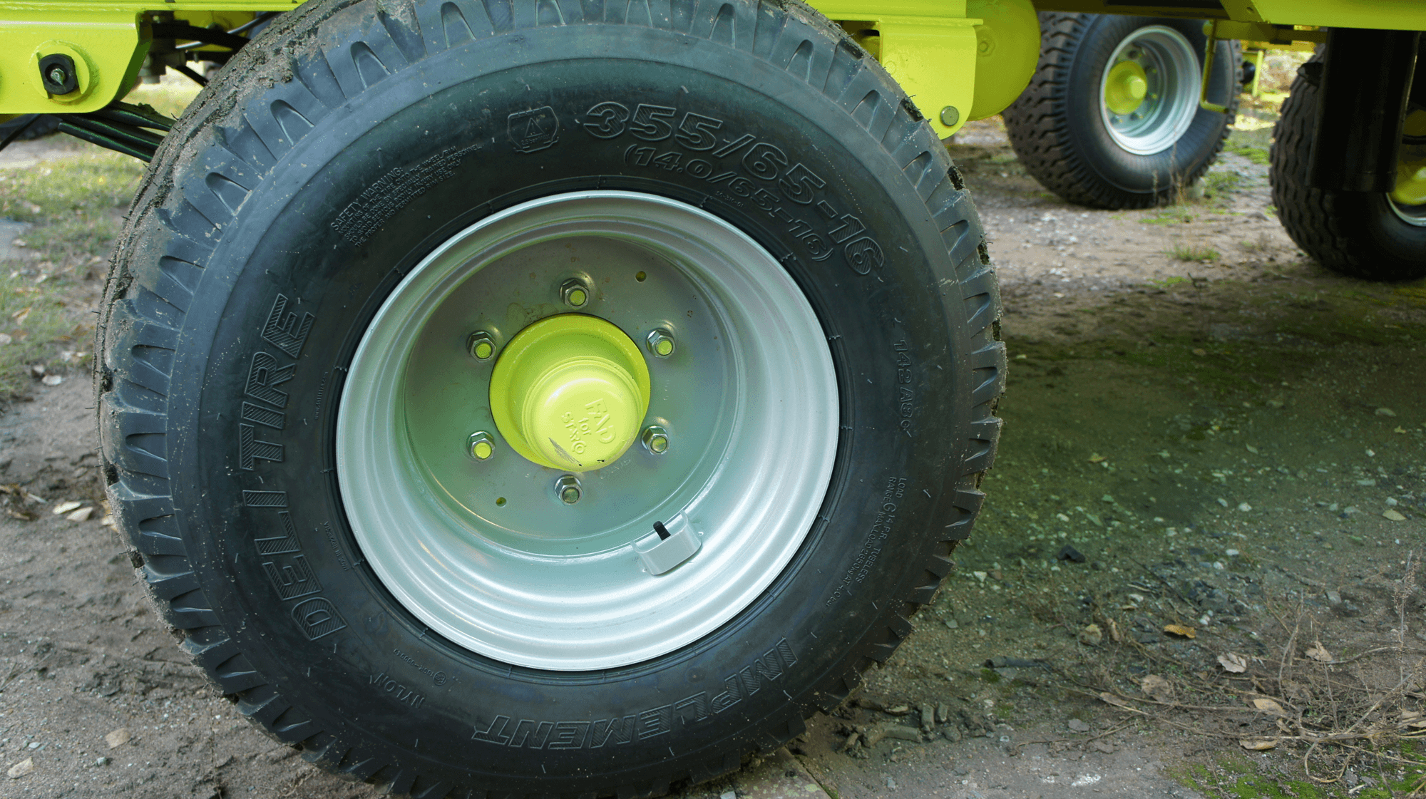 Прицеп тракторный самосвальный 2ПТС-8 - фото 1