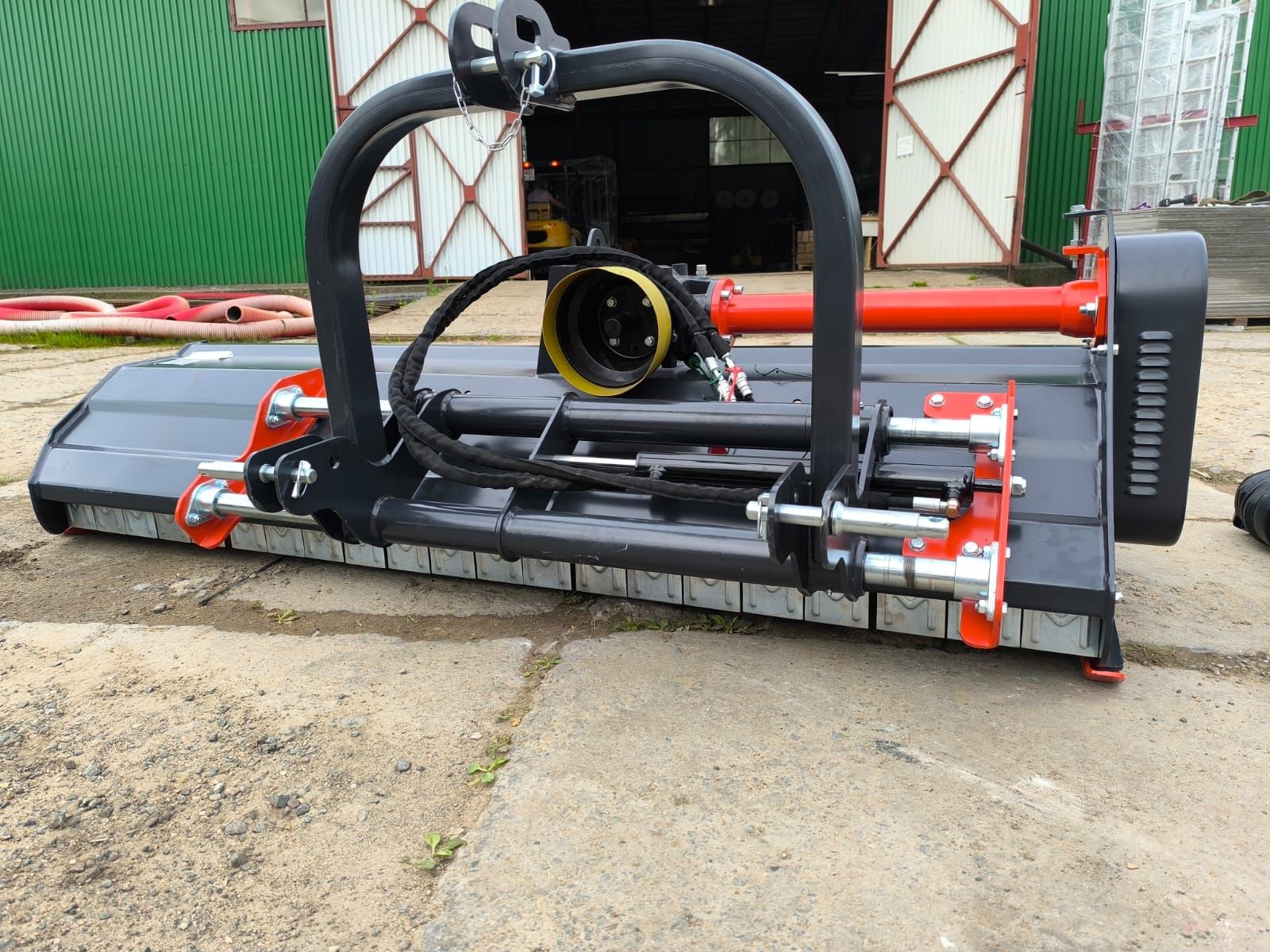 Мульчер измельчитель EFCGHMZ 220 - фото 1